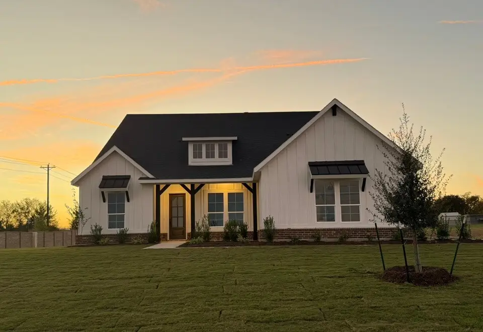 31 Roosevelt Lane, Valley View, TX 76272 - Image #1