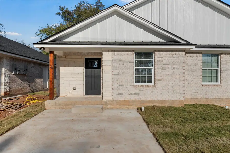 405 Hogan Lane, Bellmead, TX 76705 - Image #2