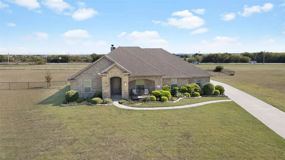 5501 Littlefield Drive, Justin, TX 76247 - Image #1