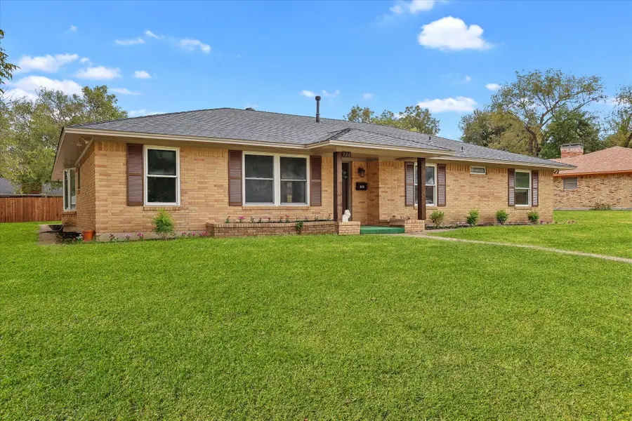 928 Oak Trail, Desoto, TX 75115 - Image #2