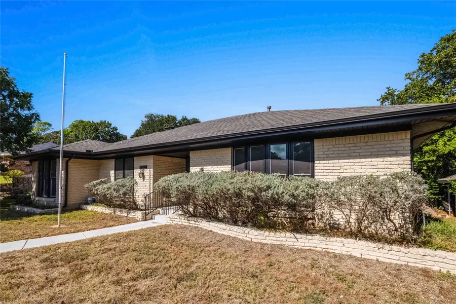 2601 High Oak Drive, Arlington, TX 76012 - Image #3