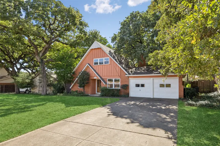 1706 Chip N Dale Drive, Arlington, TX 76012 - Image #2