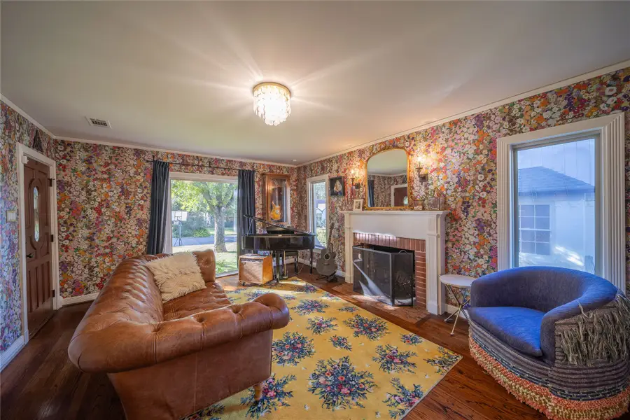 722 Tenna Loma Court, Dallas, TX 75208 - Image #2