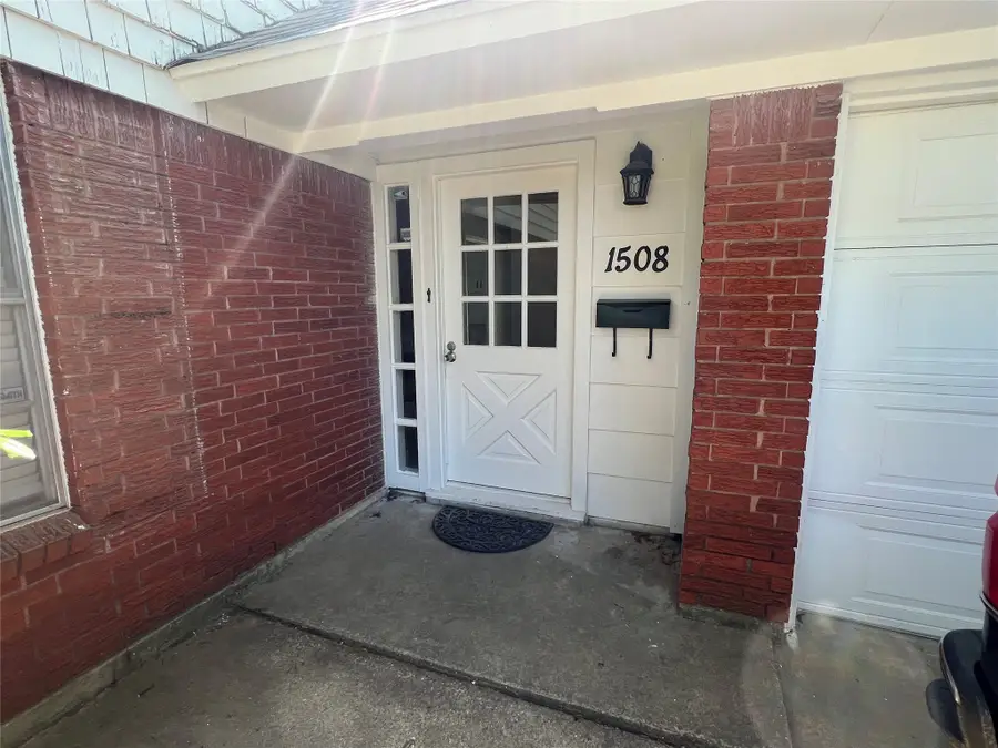 1508 Wilshire Boulevard, Arlington, TX 76012 - Image #2