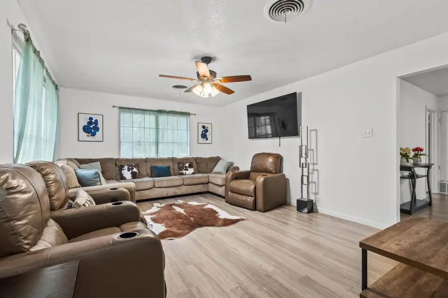 701 W Star Street, Denison, TX 75020 - Image #3