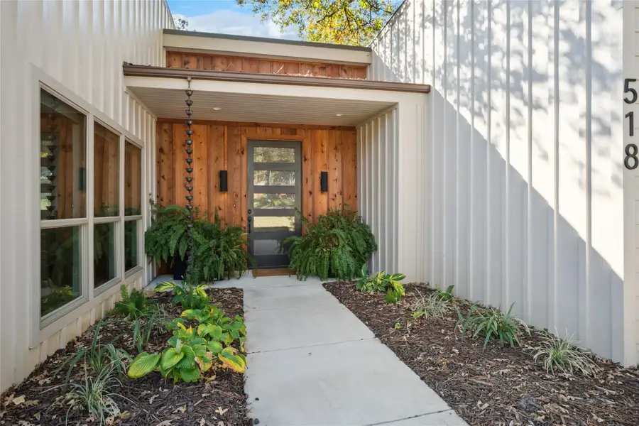 518 Lake Vista N, Highland Village, TX 75077 - Image #2