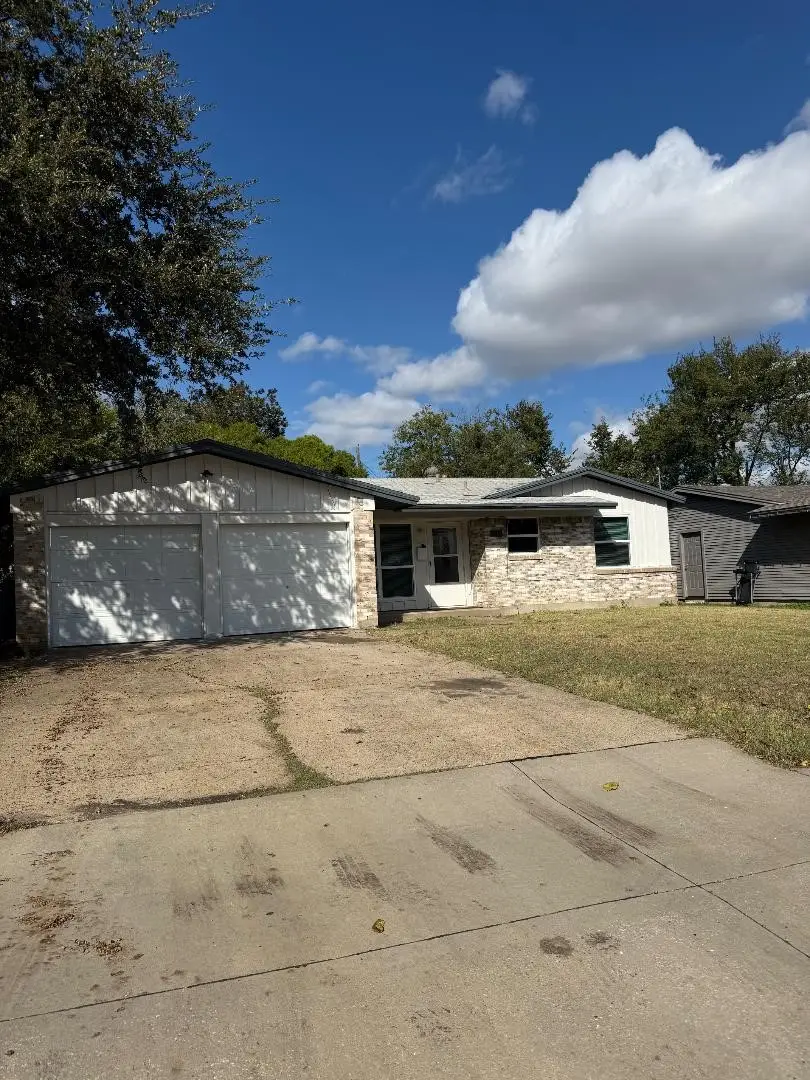 1845 Wintergreen Road, Carrollton, TX 75006 - Image #1