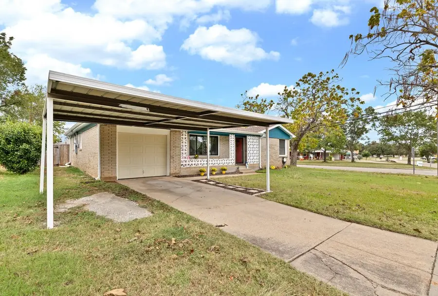 3900 Caddo Trail, Lake Worth, TX 76135 - Image #2