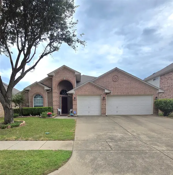 5855 Lorenzo Drive, Grand Prairie, TX 75052