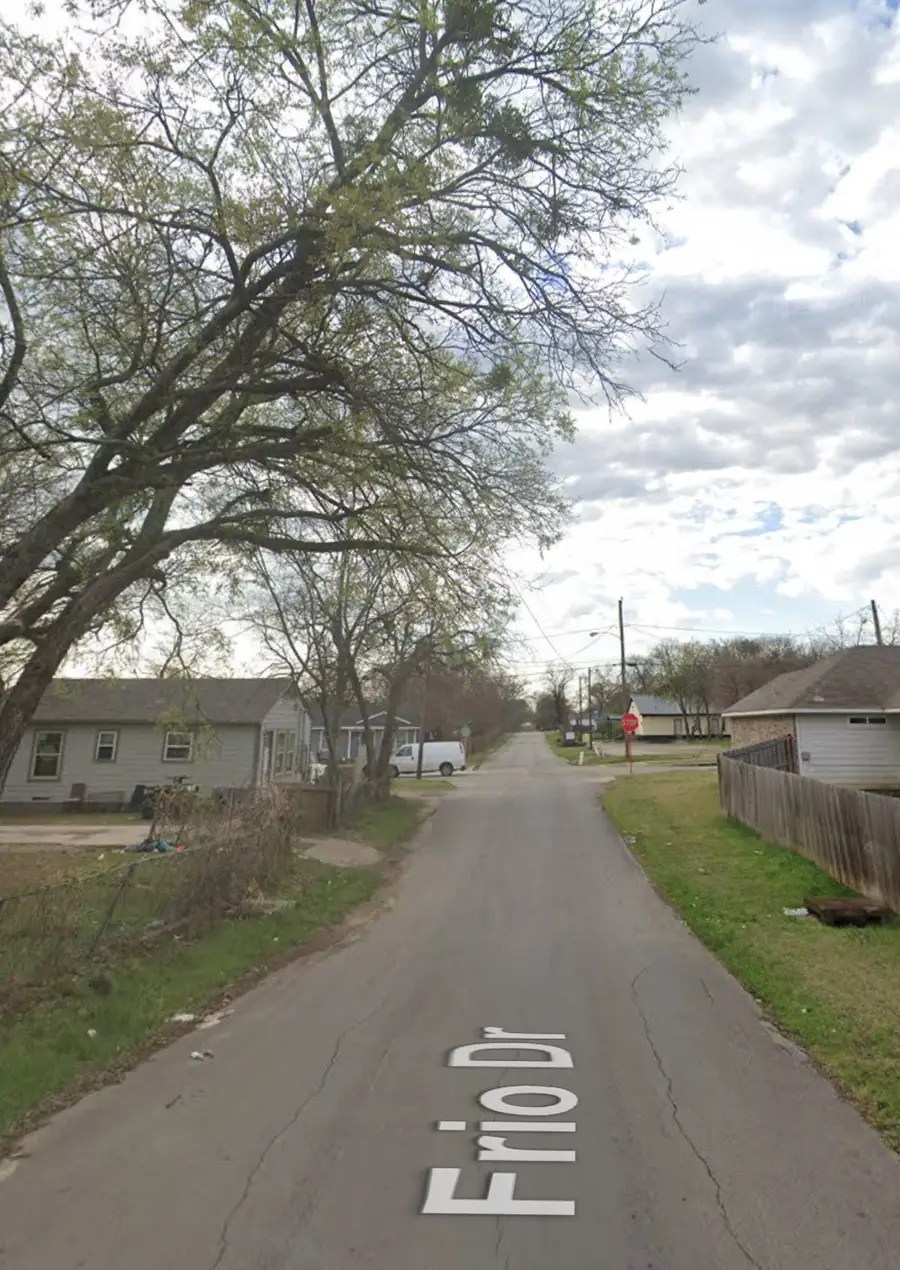 3811 W Frio Drive, Dallas, TX 75216 - Image #2