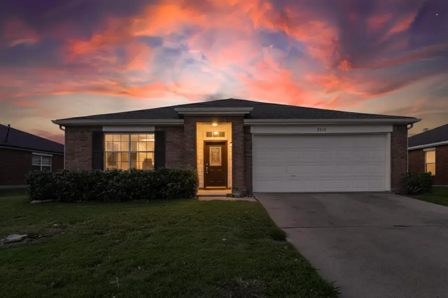 2219 Meade Court, Little Elm, TX 75068 - Image #2