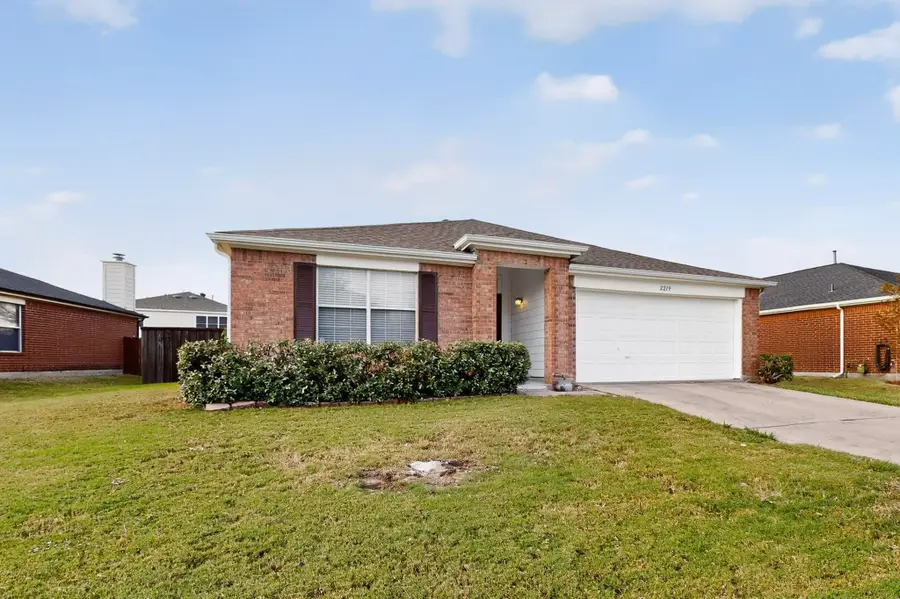 2219 Meade Court, Little Elm, TX 75068 - Image #3