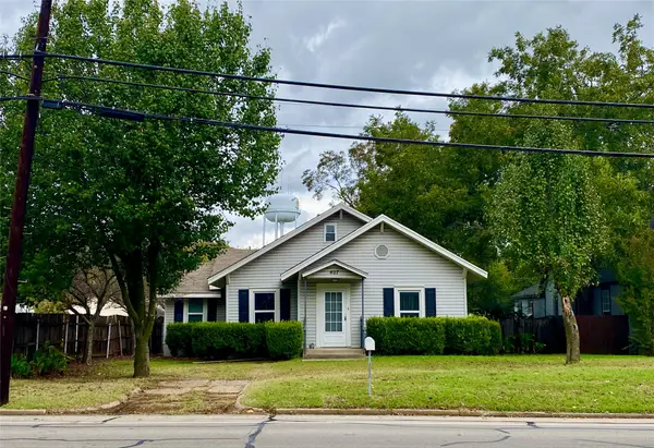 407 E Main Street, Whitesboro, TX 76273