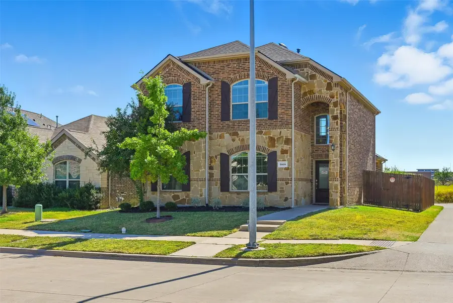 5809 Dew Plant Way, Fort Worth, TX 76123 - Image #3