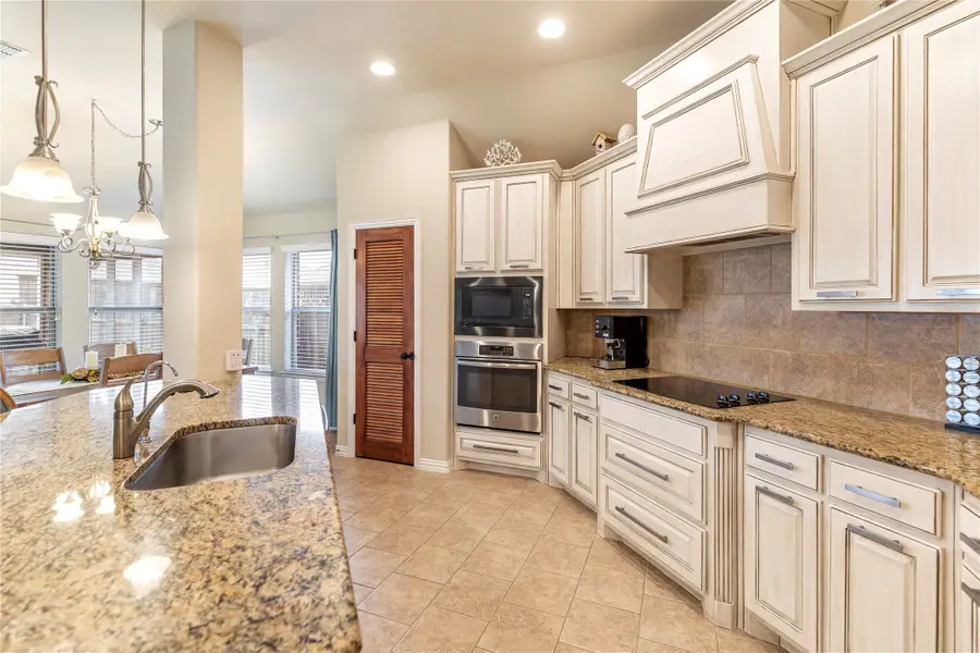 3940 Hollow Lake Road, Northeast Tarrant, TX 76262 - Image #3