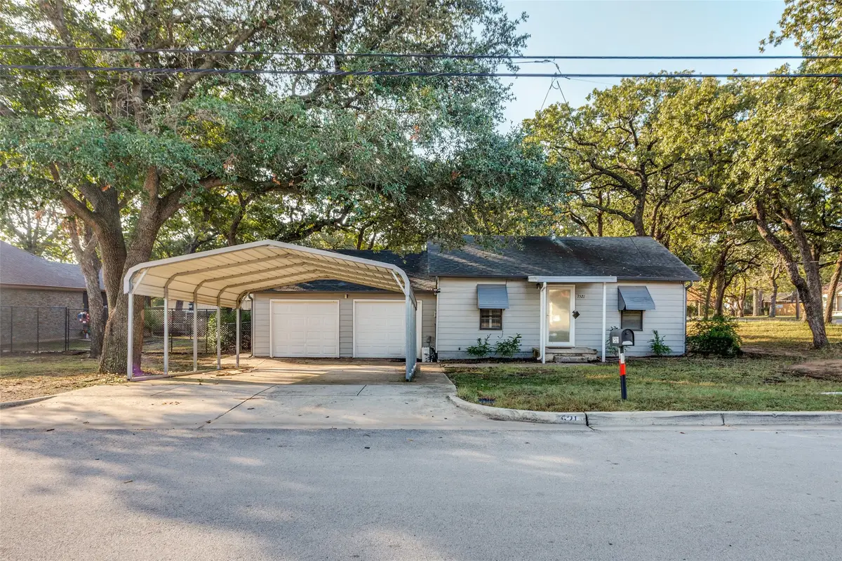 7521 Pawnee, Lake Worth, TX 76135 - #1