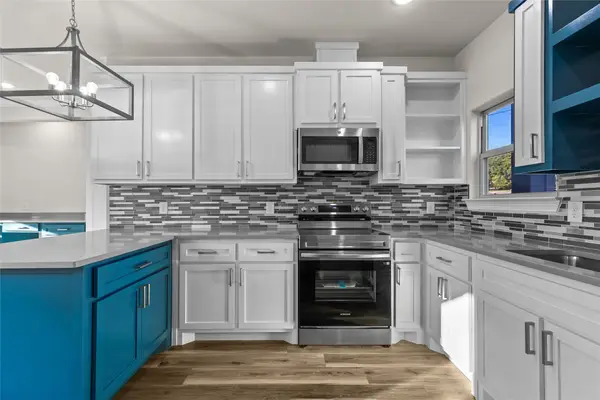 1407 N Rusk Street, Weatherford, TX 76086