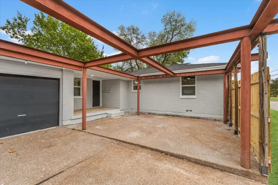 3301 Hedrick Street, Fort Worth, TX 76111 - Image #2