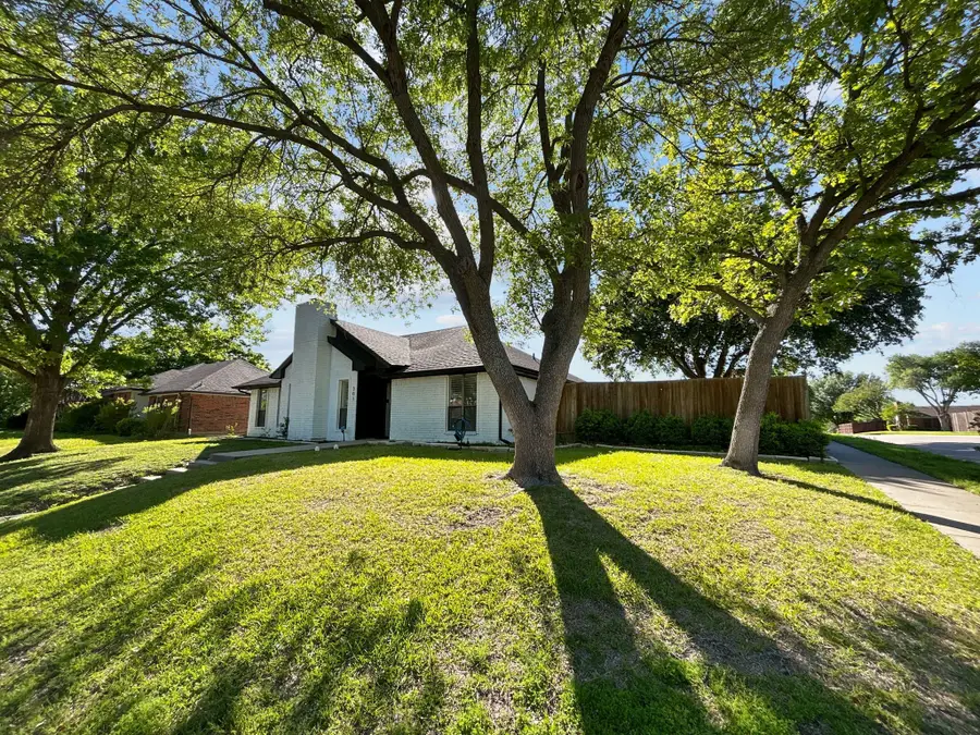 301 Barclay Avenue, Coppell, TX 75019 - Image #3