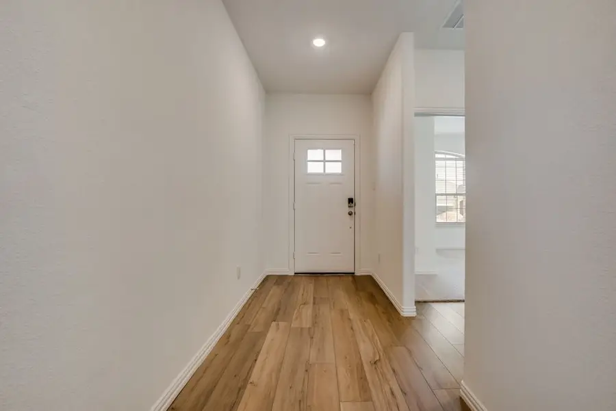 205 Pine Street, Azle, TX 76020 - Image #2