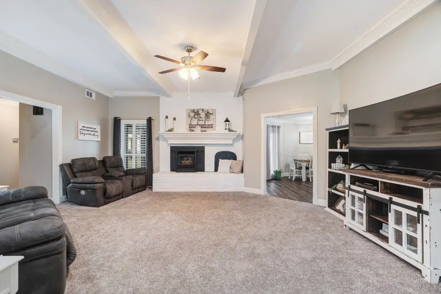 420 Clarksville Road, Bogata, TX 75417 - Image #2