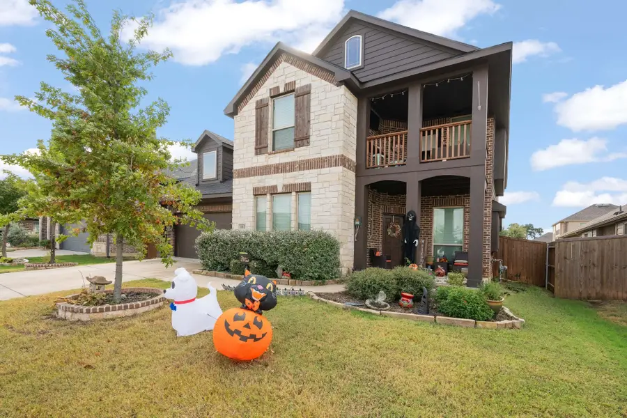 1112 Bear Oak Drive, Burleson, TX 76028 - Image #2