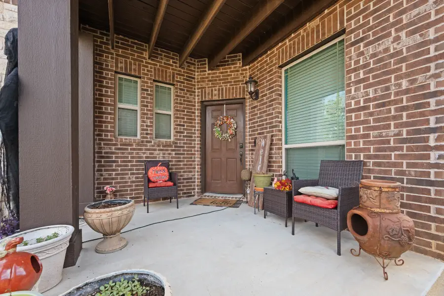 1112 Bear Oak Drive, Burleson, TX 76028 - Image #3