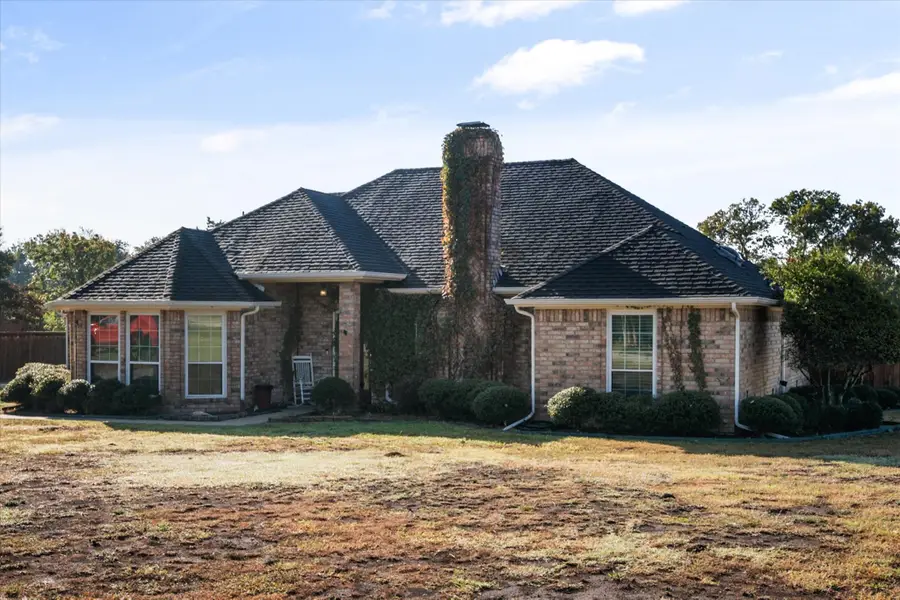 120 Suburban Drive, Ovilla, TX 75154 - Image #2