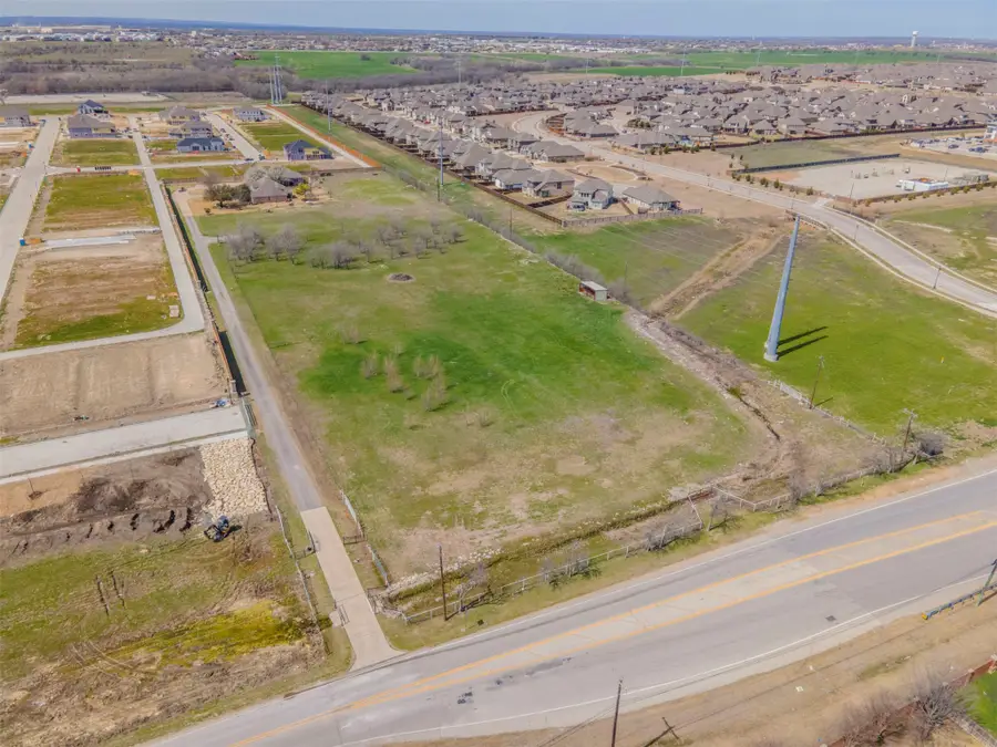 11621 Willow Springs Road, Fort Worth, TX 76052 - #2