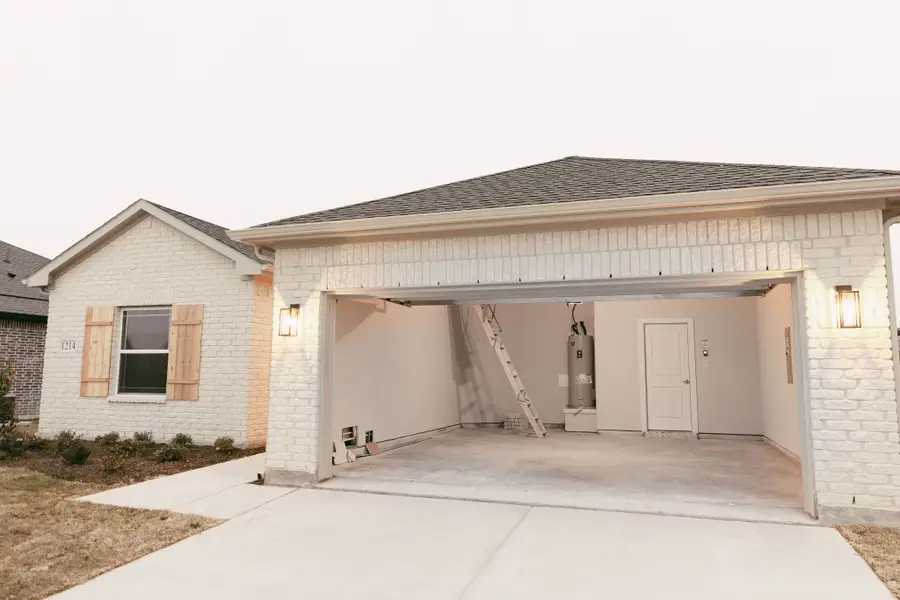 1214 Anderson Drive, Trenton, TX 75490 - Image #2