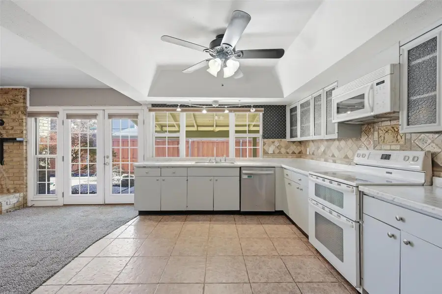 1525 Carnation Drive, Lewisville, TX 75067 - Image #3