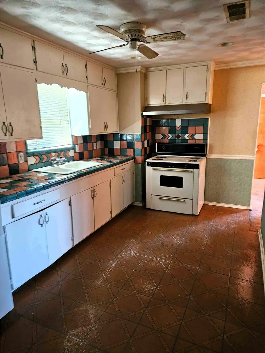 1708 Walmsley Avenue, Dallas, TX 75208 - Image #3