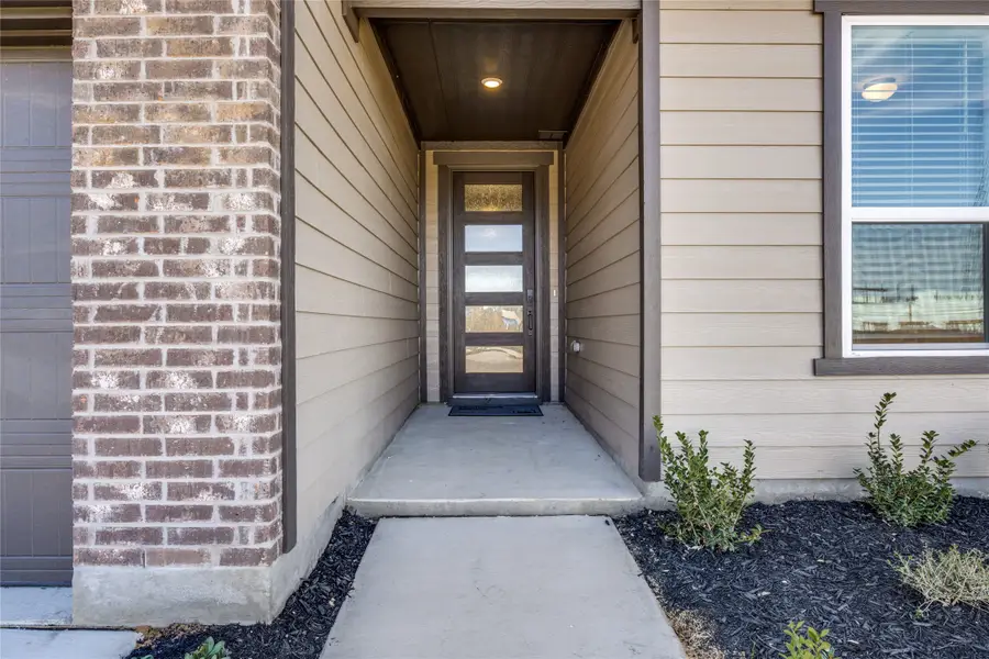 2700 Goldfinch Drive, Denton, TX 76205 - Image #2