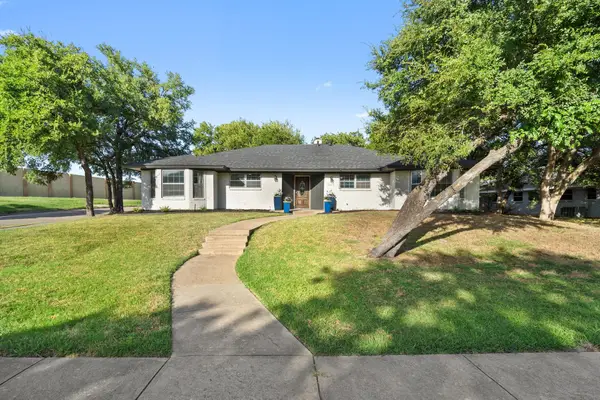 345 Somerset, Bedford, TX 76022