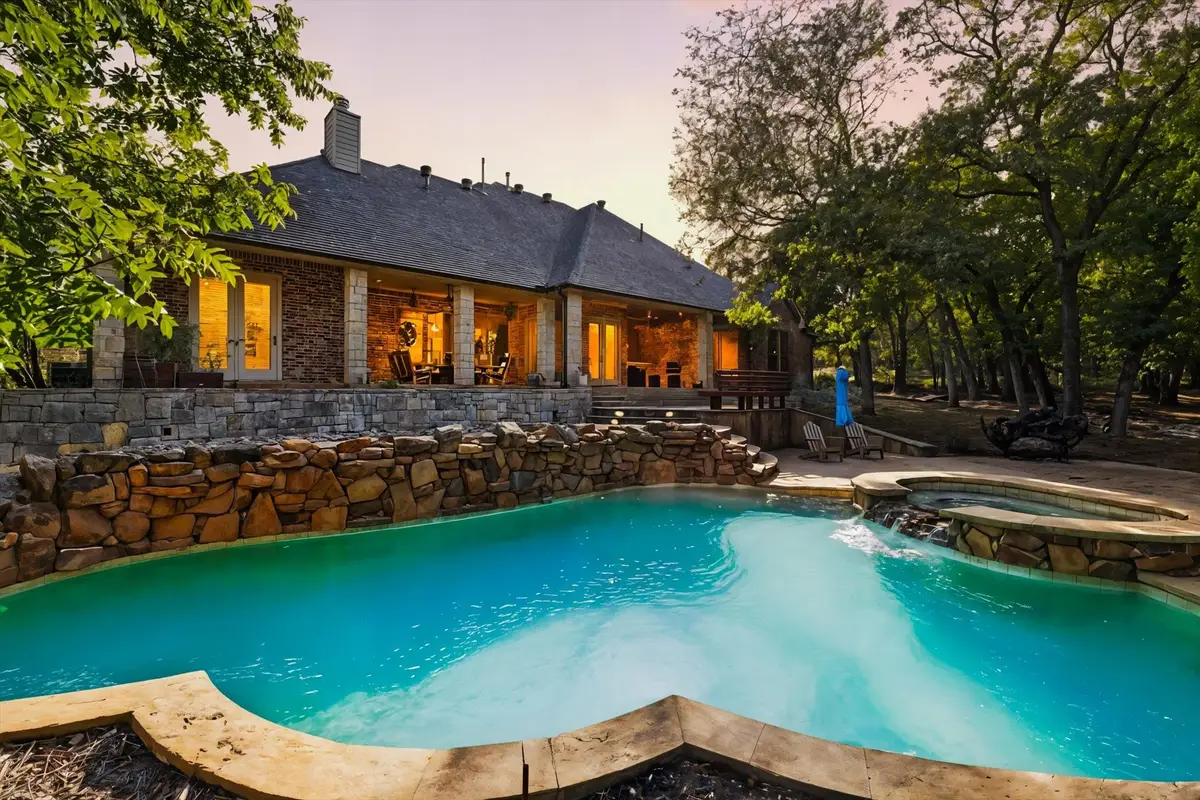 918 Boling Ranch Road, Azle, TX 76020 - Image #1