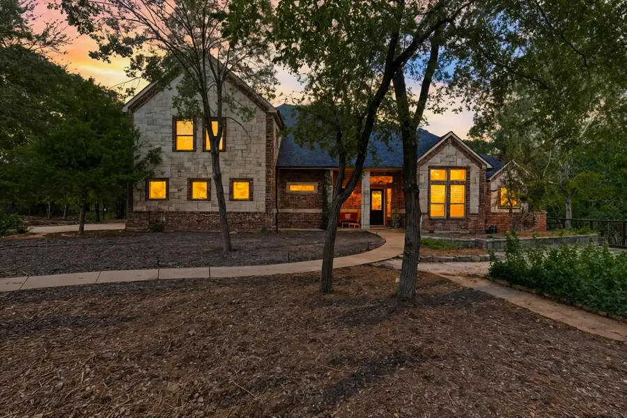 918 Boling Ranch Road, Azle, TX 76020 - Image #2