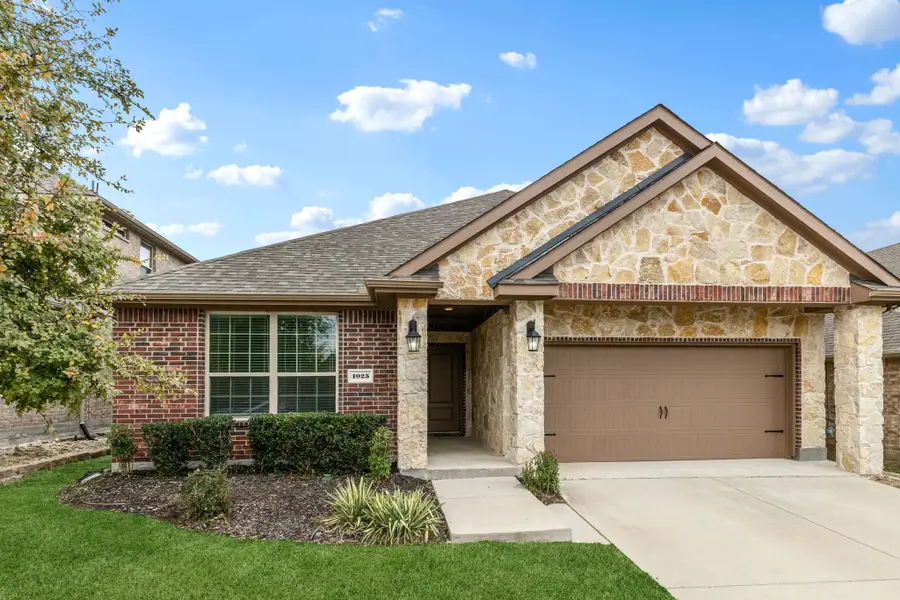 1025 Berry Street, Celina, TX 75009 - Image #2