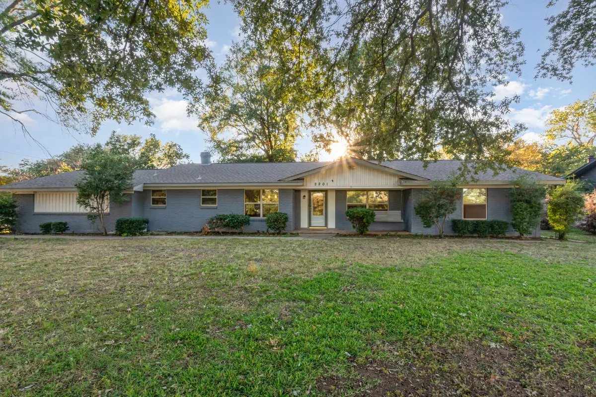 2201 N Mill Street, Lewisville, TX 75057 - Image #1