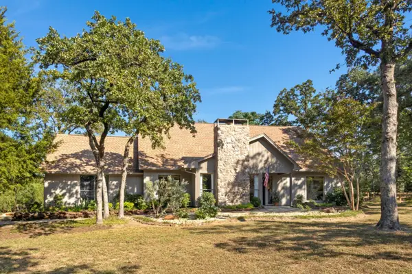5025 Oak Bend Circle, Denton, TX 76208