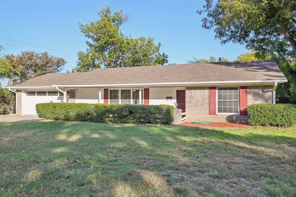 626 Kingston Drive, Irving, TX 75061 - Image #1