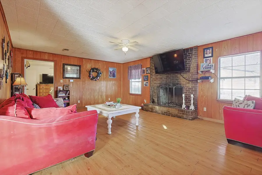 491 Emily Lane, Van Alstyne, TX 75495 - Image #2