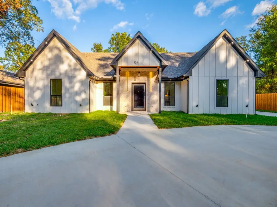 404 Luzon Street, Tool, TX 75143 - Image #2