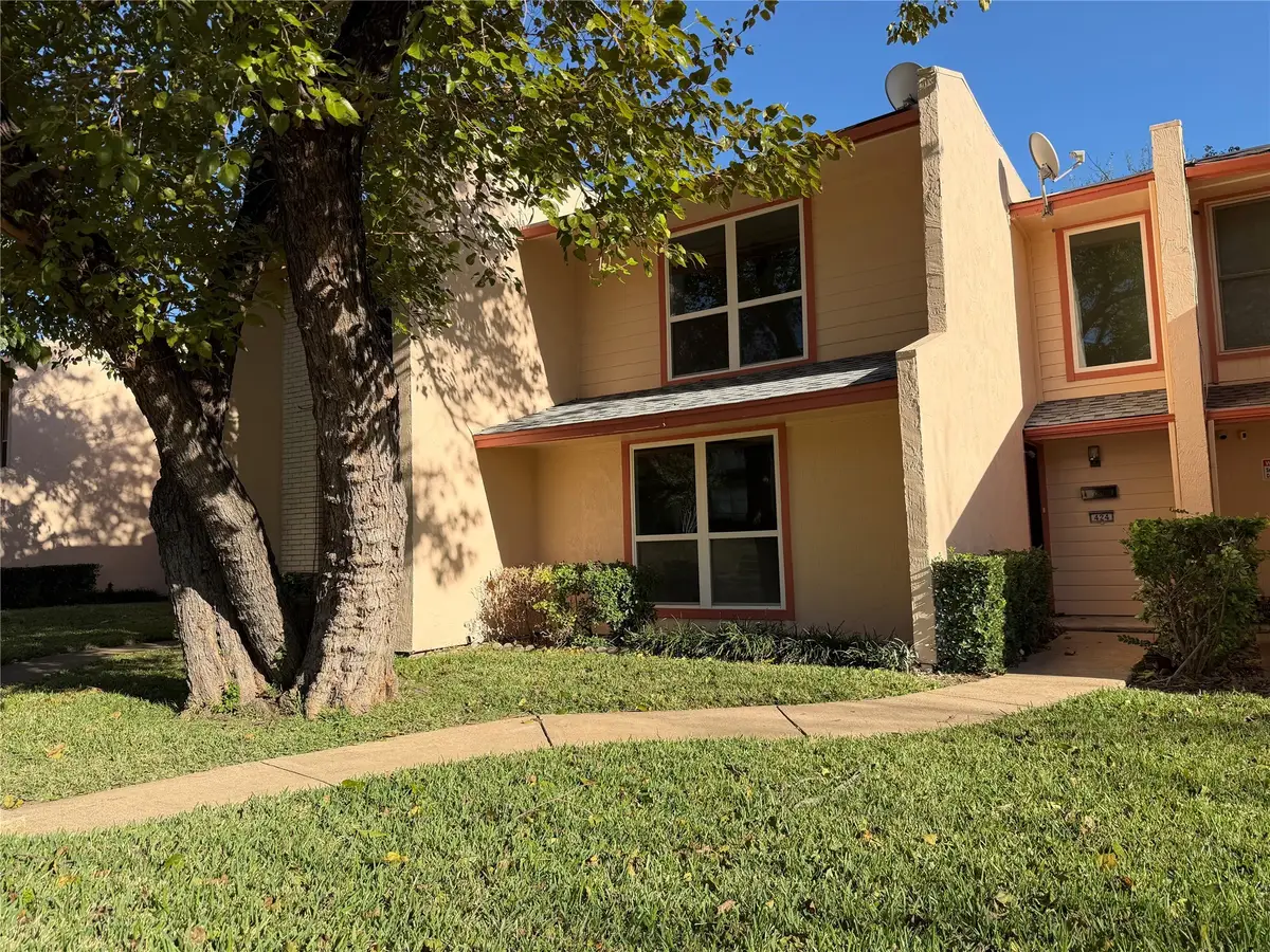 424 Valley Park Drive, Garland, TX 75043 - Image #1