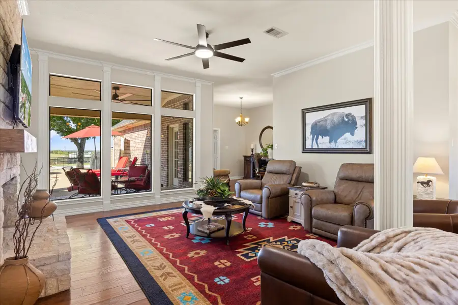 5444 Meadow Ridge Drive, Weatherford, TX 76087 - Image #3