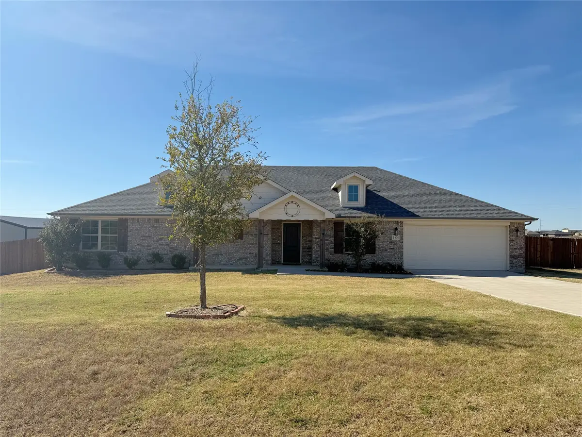 184 Crest, Decatur, TX 76234 - #1