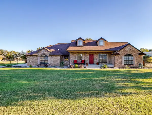 8508 Timbercrest Drive S, Burleson, TX 76028