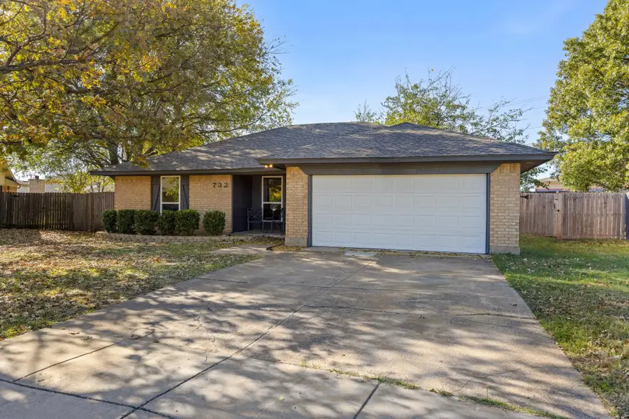 732 Kensington Lane, Mansfield, TX 76063 - Image #2