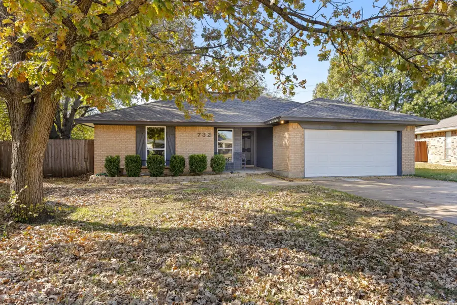 732 Kensington Lane, Mansfield, TX 76063 - Image #3