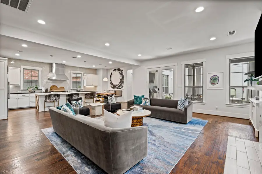 7102 Coronado Avenue, Dallas, TX 75214 - Image #2