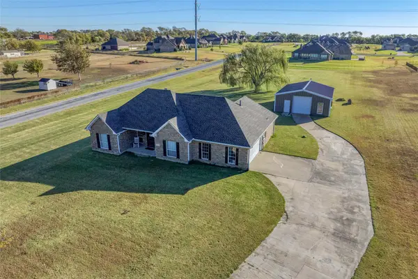 10264 Farmington Road, Van Alstyne, TX 75495